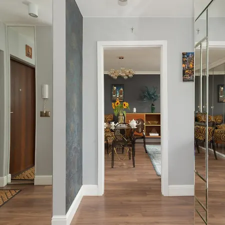 Aleje Ujazdowskie 8 By Renters Szálloda