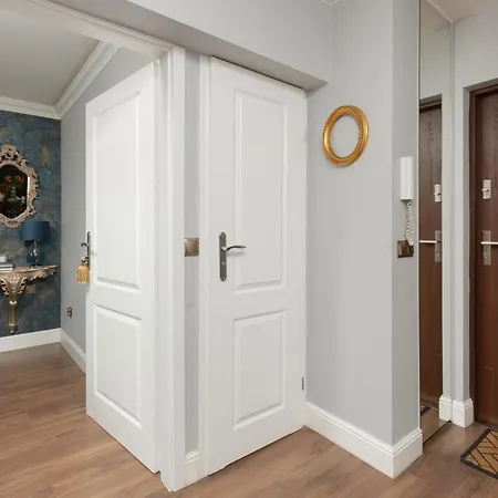 Aleje Ujazdowskie 8 By Renters Szálloda *